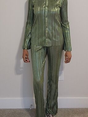 Metallic green tall pant set